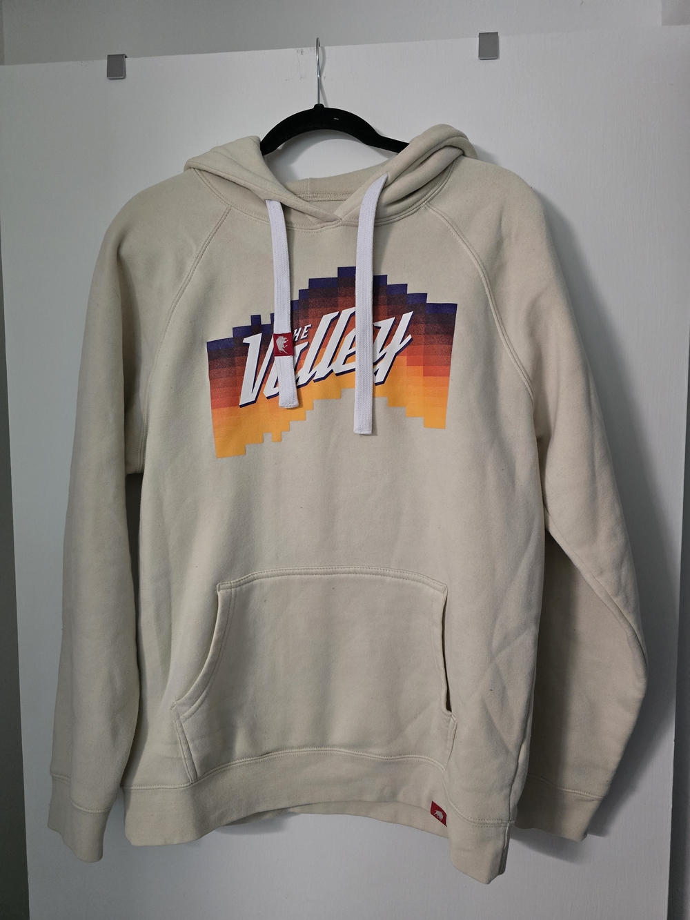 The Valley Cream Graphic Hoodie - Women's Casual Pullover
